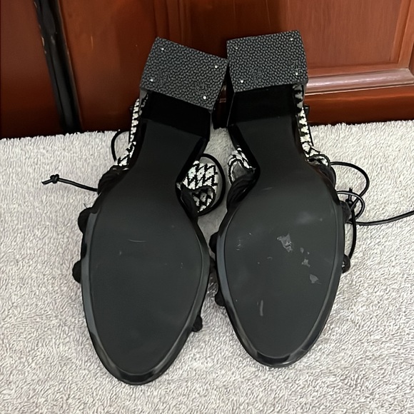 Zara Block Heel Sandals Black & White Lace Up Size Size 6.5 - Picture 10 of 16